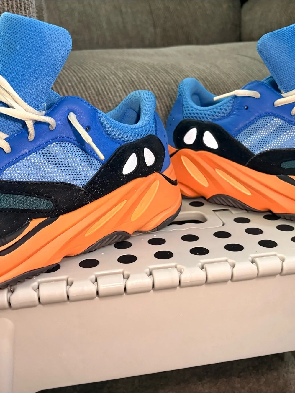 Adidas Yeezy Boost Size 10 Bright Blue